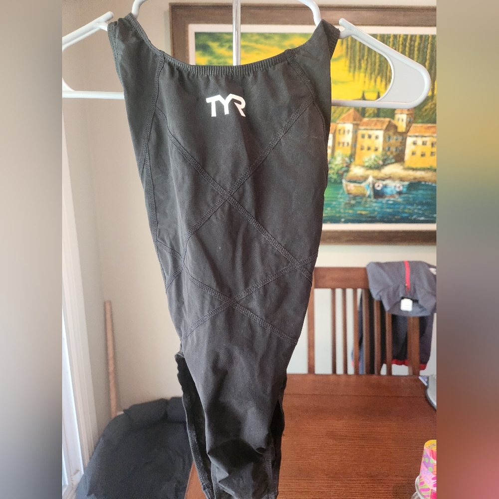 TYR Jet Black Swim Suit Racer Technology